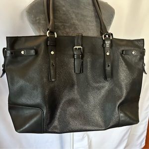 Iconic Tumi Tote. Safiano  leather.